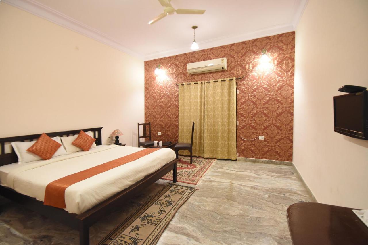 Satyam Palace Resort Пушкар Экстерьер фото