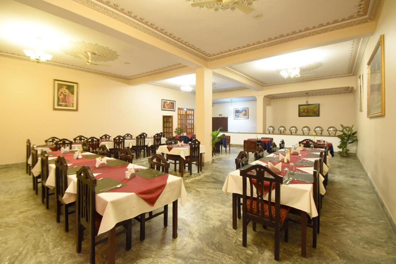 Satyam Palace Resort Пушкар Экстерьер фото