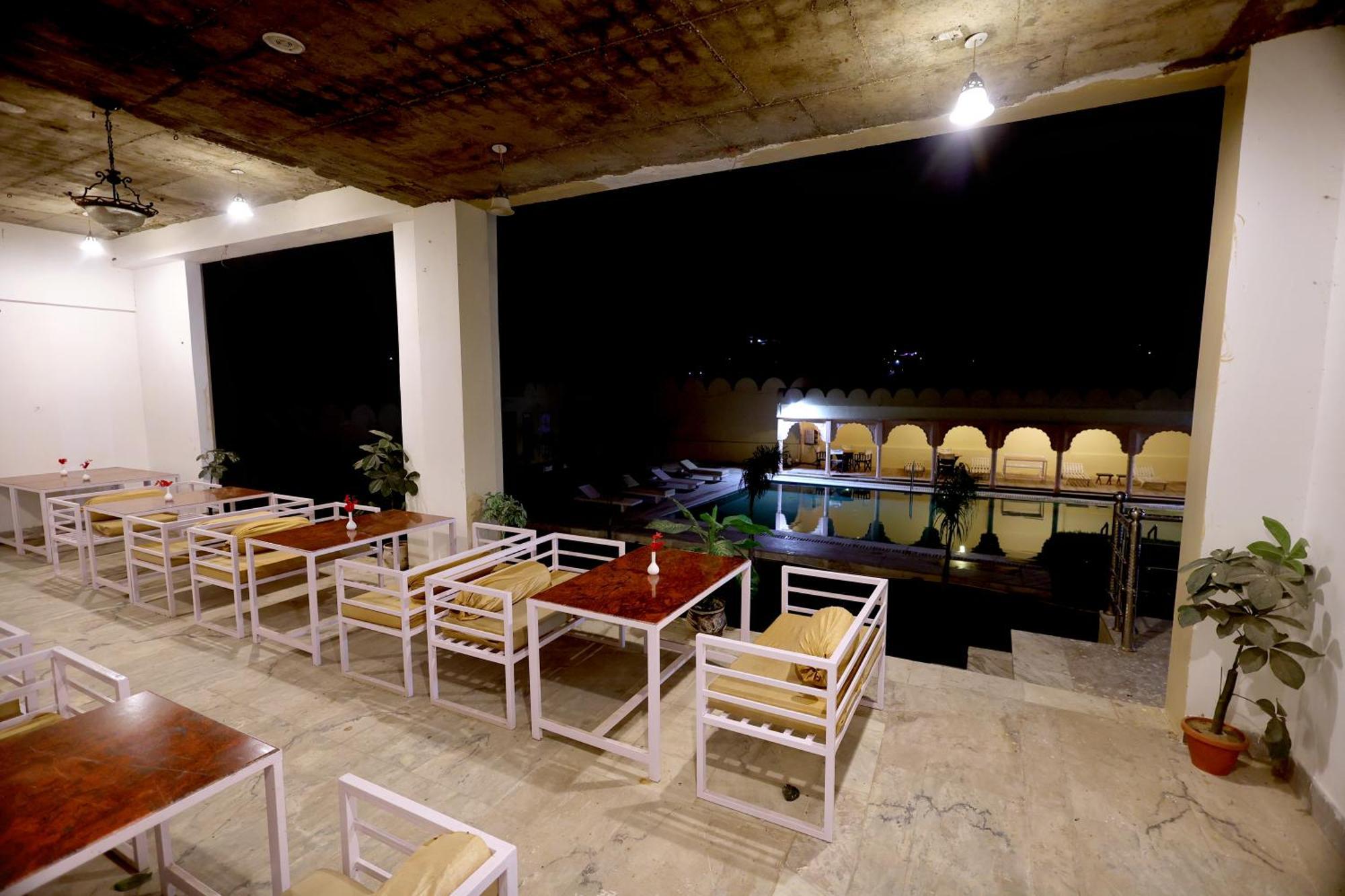Satyam Palace Resort Пушкар Экстерьер фото
