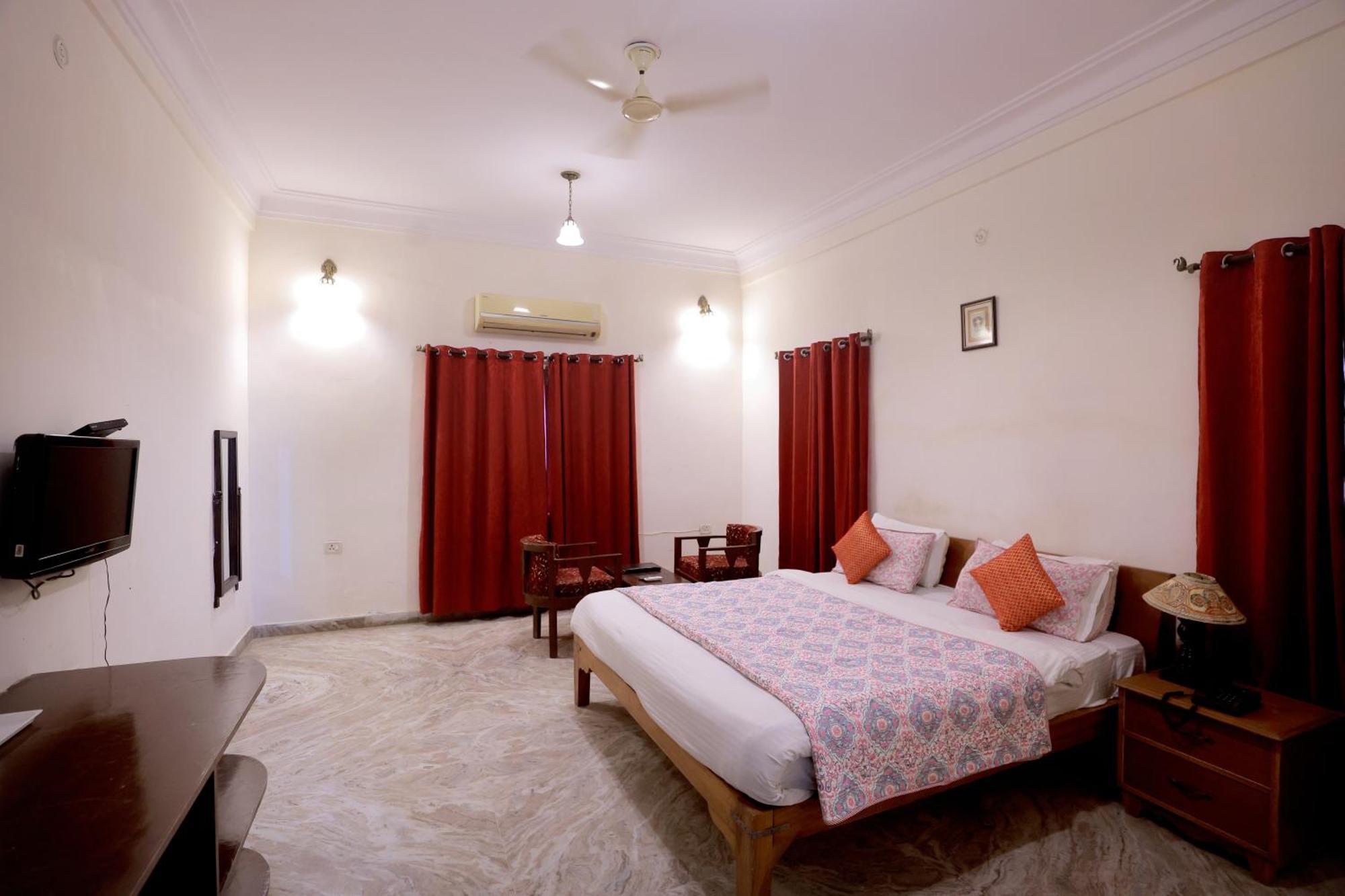 Satyam Palace Resort Пушкар Экстерьер фото
