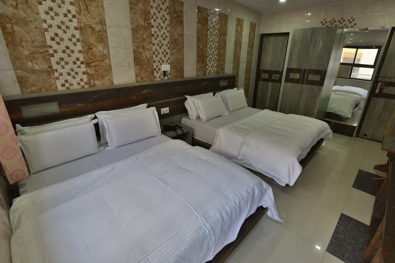 Satyam Palace Resort Пушкар Экстерьер фото